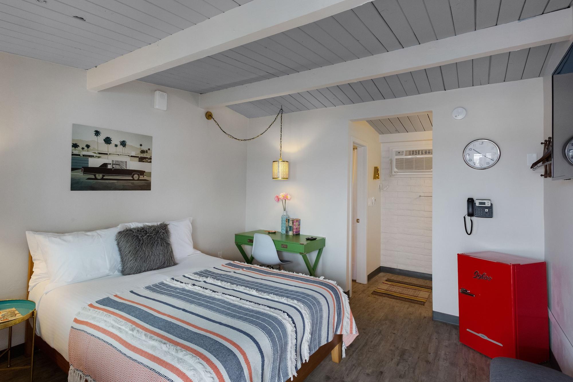 Hotel Mccoy - Art, Coffee, Beer, Wine Tucson Extérieur photo