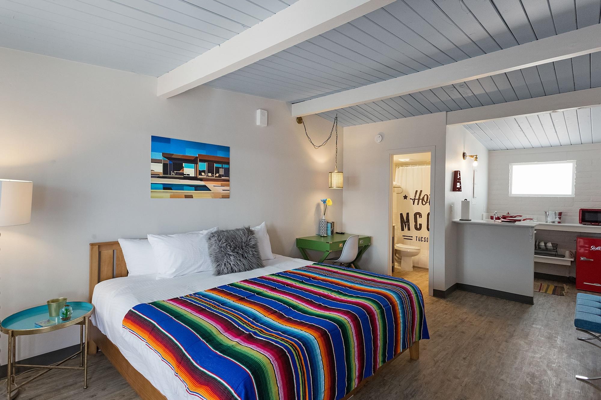 Hotel Mccoy - Art, Coffee, Beer, Wine Tucson Extérieur photo