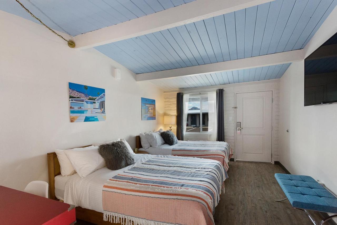 Hotel Mccoy - Art, Coffee, Beer, Wine Tucson Extérieur photo