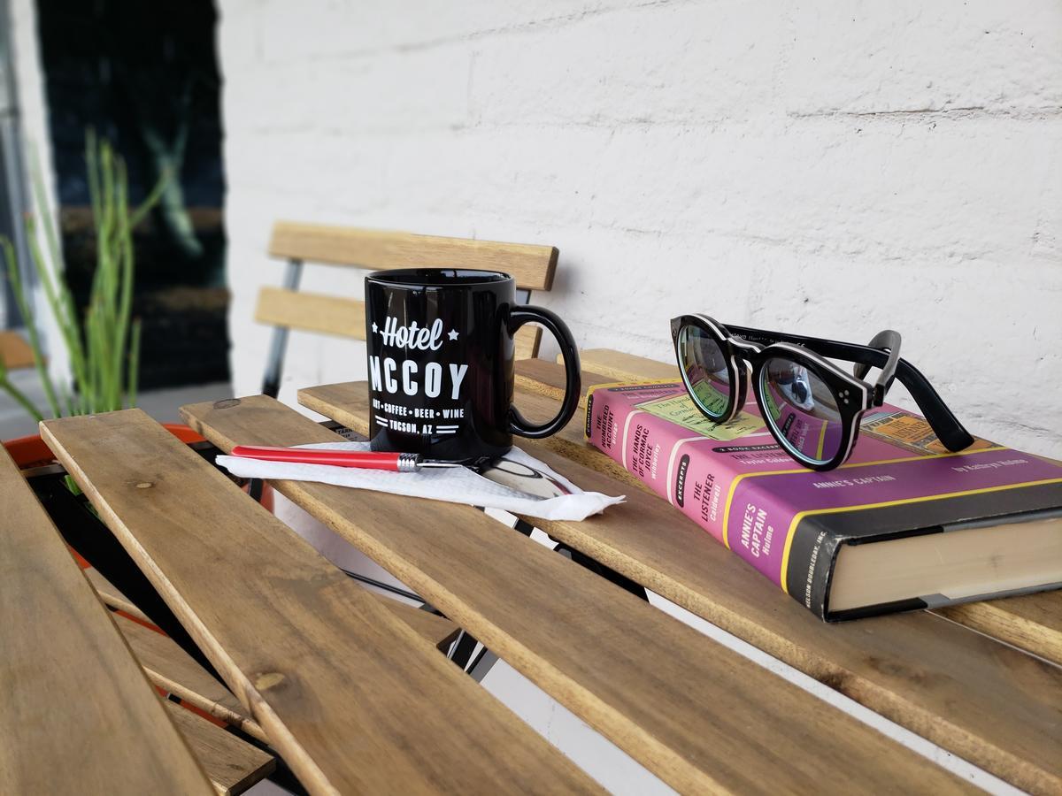 Hotel Mccoy - Art, Coffee, Beer, Wine Tucson Extérieur photo