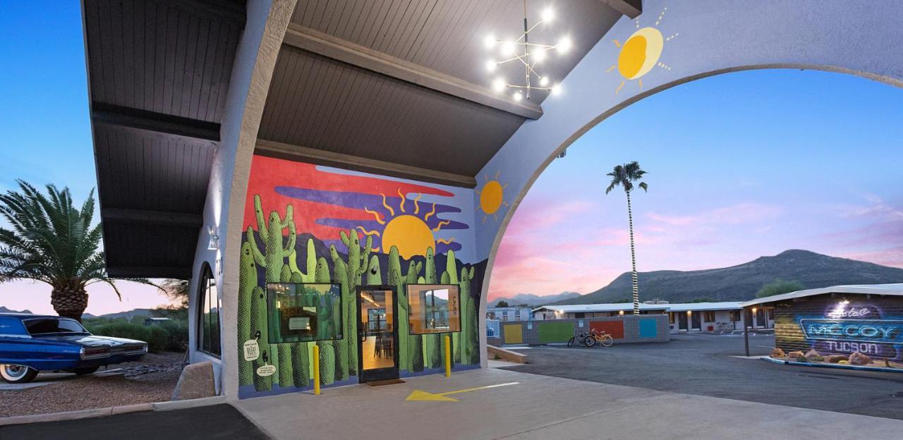 Hotel Mccoy - Art, Coffee, Beer, Wine Tucson Extérieur photo