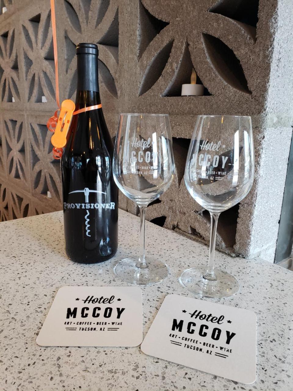 Hotel Mccoy - Art, Coffee, Beer, Wine Tucson Extérieur photo