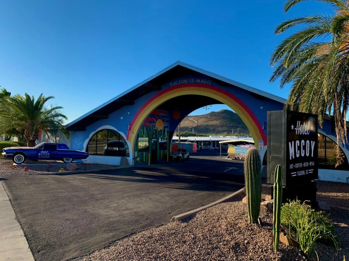 Hotel Mccoy - Art, Coffee, Beer, Wine Tucson Extérieur photo